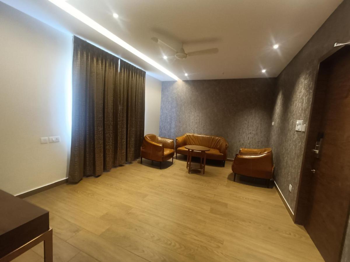 Hotel The Kings Park Grand-near Us Consulate Chennai