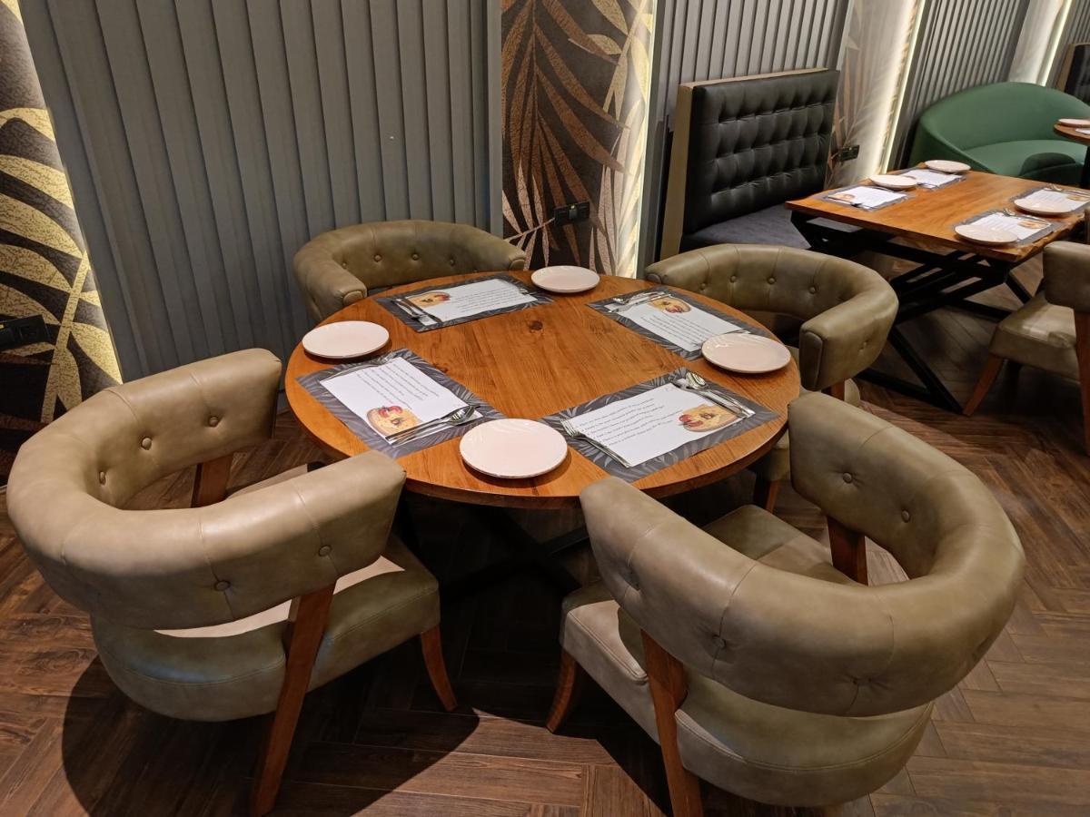The Kings Park Grand-near Us Consulate 3*