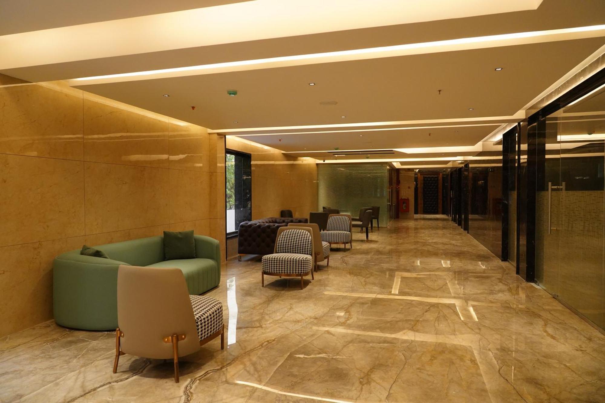 Hotel The Kings Park Grand-near Us Consulate Chennai